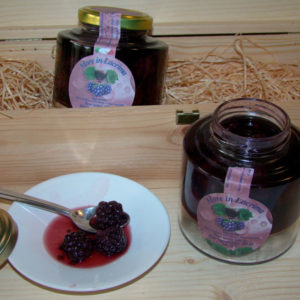 More in ammollo in Vino Lacrima di Morro d'Alba - Terra Grata - Molto più di frutta sotto spirito o frutta sciroppata